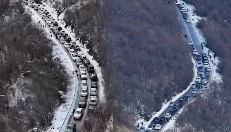 25 KILOMETRA TRAFIK/ PAMJE me dron nga qarkullimi i bllokuar në rrugët e Dajtit