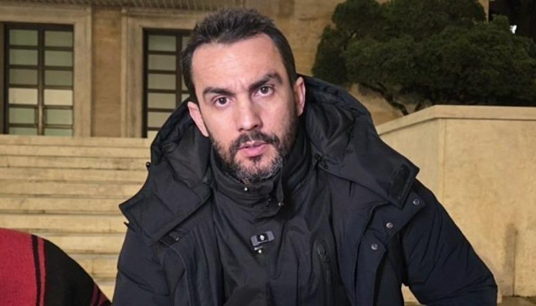 “SHQIPËRIA BËHET” PROTESTË PARA KRYEMINISTRISË/ Lapaj: Qëndresa jonë vazhdon, do të zhvendoset në të gjithë vendin