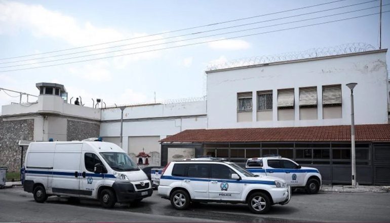 VRASJA E JANI ALIAJT DHE PLAGOSJA E NJË TJETËR SHQIPTARI/ Policia bastis burgun famëkeq të Koridhalosit