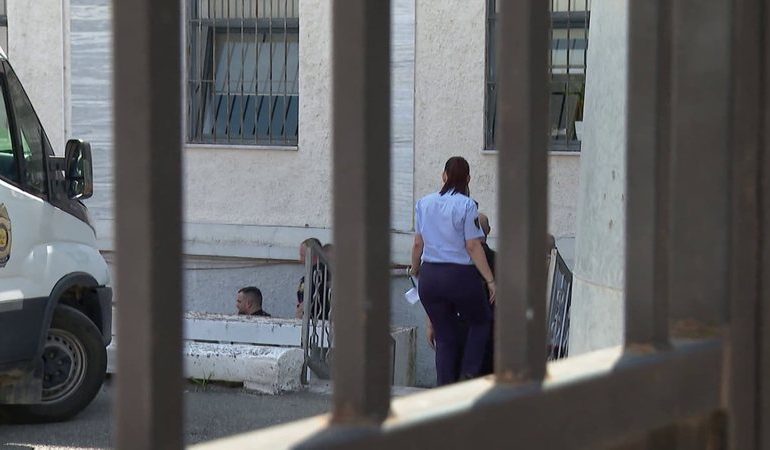 380 TË BURGOSUR NË PRAG LIRIE: Amnistia në filtrin e SPAK. Përjashtohen vrasjet, të përjetshmit dhe disa të dënuar nga GJKKO