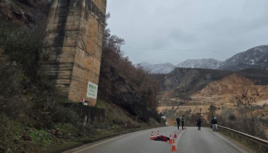 TRAGJIKE NË PRRENJAS/ I moshuari bie nga ura e Bushtricës dhe ndërron jetë
