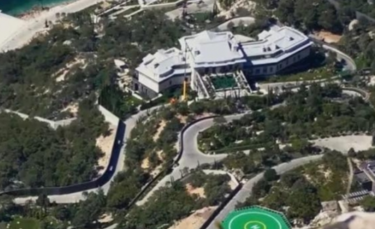 BANJO PREJ ARI DHE SPITAL PRIVAT/ Zbulohet vila luksoze 100 milionë euro e Vladimir Putin në Krime