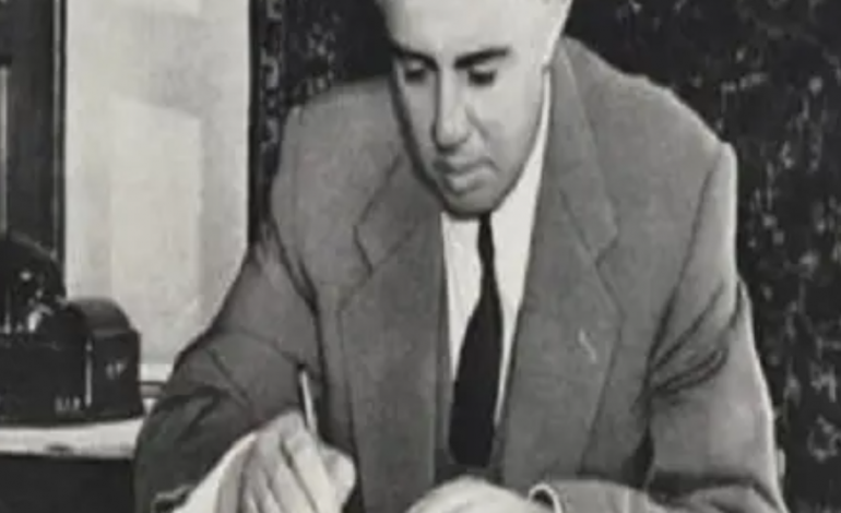 DOSSIER/ Zbulohet ditari i Enverit, shtator ’73, për mikun nga Anglia: Shoku Rexh Bërç që prita sot, më tha se djali i tij, kirurg, ishte ngjitur në një majë mali në Groenlandë…