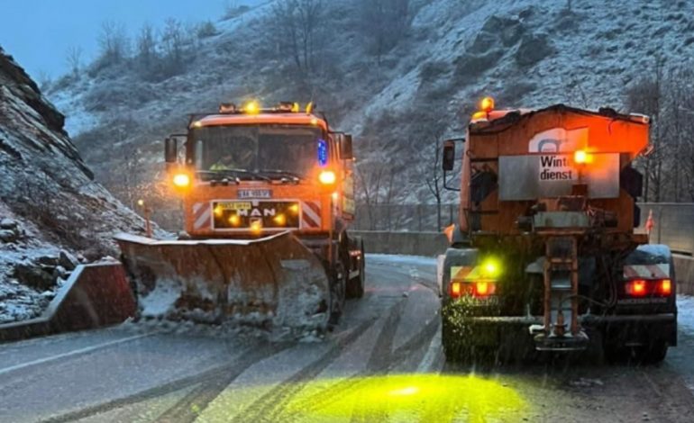 RESHJET DHE NGRICAT/ Rama publikon pamjet: Bashkëpunimi dhe përdorimi i gomave dimërore, të domosdoshme