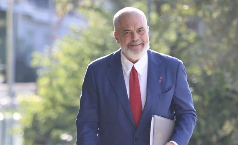 MBLEDHJA ME DYER TË MBYLLURA E GRUPIT PARLAMENTAR TË PS/ Zbulohen POROSITË e Edi Ramës