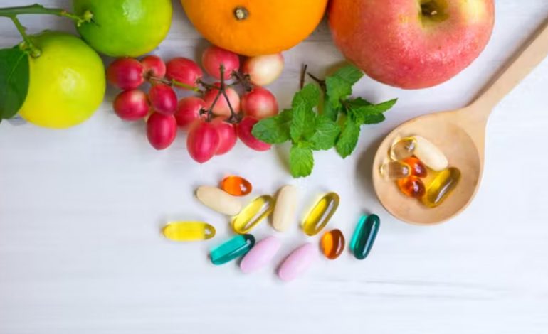 NUK DËSHIRONI TË PLAKENI KURRË? Kjo është vitamina më e mirë që ju duhet
