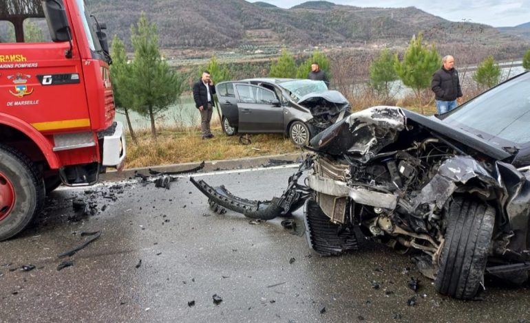 PËRGJAKET DITA/ Humbin jetën tragjikisht tre të rinj pas aksidentit në aksin Gjirokastër-Tepelenë