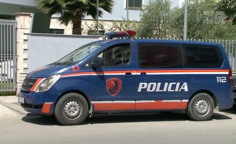 TMERR NË DURRËS/ Babai plagos me thikë vajzën, pamje nga vendngjarja