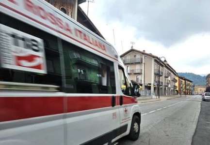 TRAGJIKE NË ITALI/ 20-vjeçari shqiptar ndërron jetë në aksident! “Audi” që drejtonte u përplas me kamionin në autostradë
