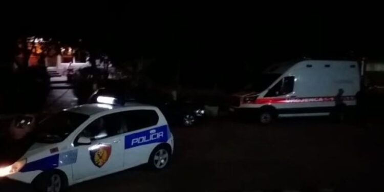 HUMBI KONTROLLIN E MAKINËS DHE DOLI NGA RRUGA/ Ndërron jetë 35-vjeçari i aksidentuar në Fier-Libofshë