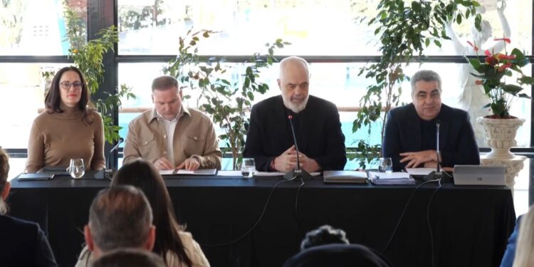 MBLEDH KRYEBASHKIAKËT/ Rama: Përmbytjet treguan papërgjegjshmëri qytetare, duke e trajtuar vendin si landfill kudo