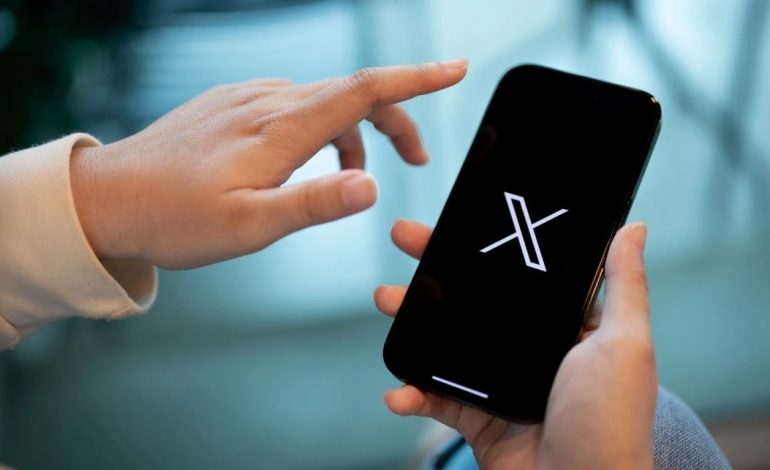 PLATFORMA “X” NË KOLAPS/ Mijëra raportime për probleme dhë rrëzimin e rrjetit