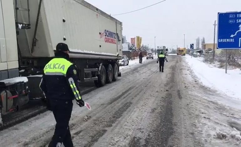 MOTI I KEQ PUSHTON VENDIN/ Policia në gatishmëri: Akset ku zinxhirët janë të detyrueshëm