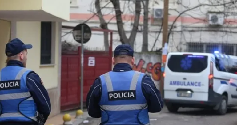 “PLAS” SHERRI ME THIKA NË SARANDË/ Dy të plagosur, njëri niset drejt Tiranës me urgjencë