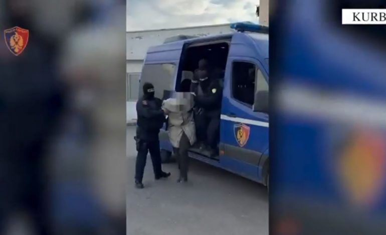 PAMJET/ Arrestohet 29-vjeçari në Kurbin! Policia i gjen automatikun dhe…