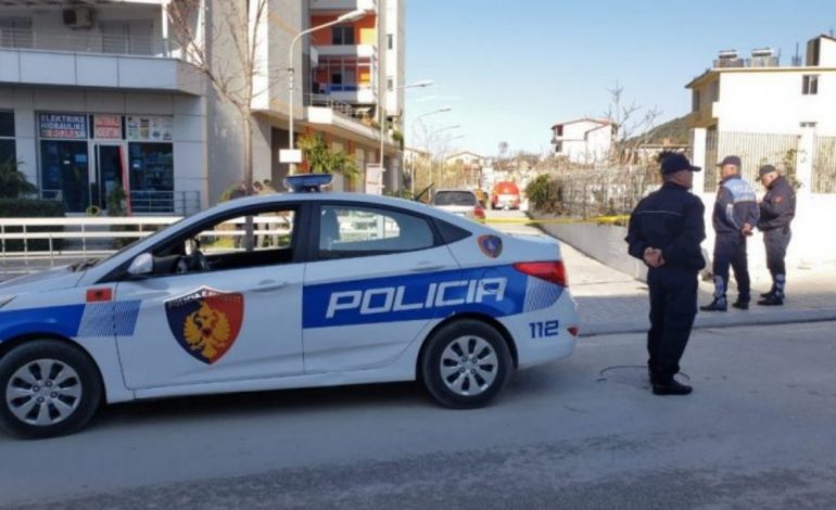 TMERR NË GJIROKASTËR/ Vëllai dhe xhaxhai marrin me forcë në automjet dhe dhunojnë 30-vjeçaren