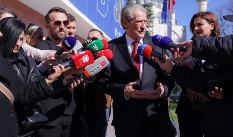 PROTESTA E 28 SHKURTIT/ Berisha nuk përjashton bllokimin e rrugëve: Tani do jemi më kreativë