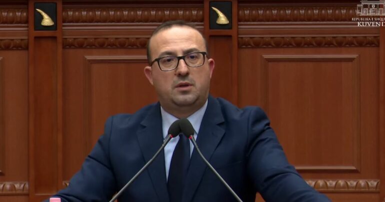 KRITIKA NGA KUVENDI/ Korreshi: Mburrni SPAK-un, por pse nuk lejoni arrestimin e Ballukut?