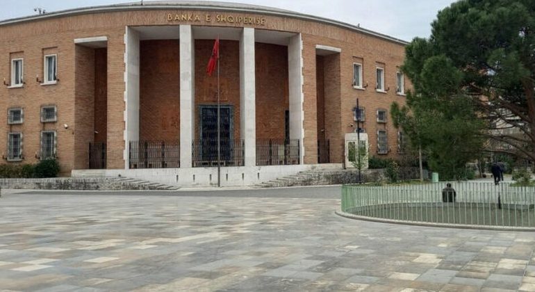 MUNGEST NË KËSHILLIN E MBIKQYRJES/ Banka e Shqipërisë shtyn vendimarrjen e politikës monetare
