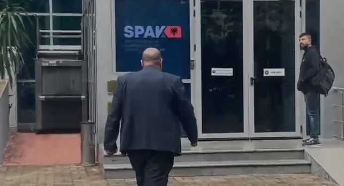 HAKERIMI I SPAK-ut/ Paraqitet në GJKKO ish-drejtori i Burgjeve, Agim Ismaili