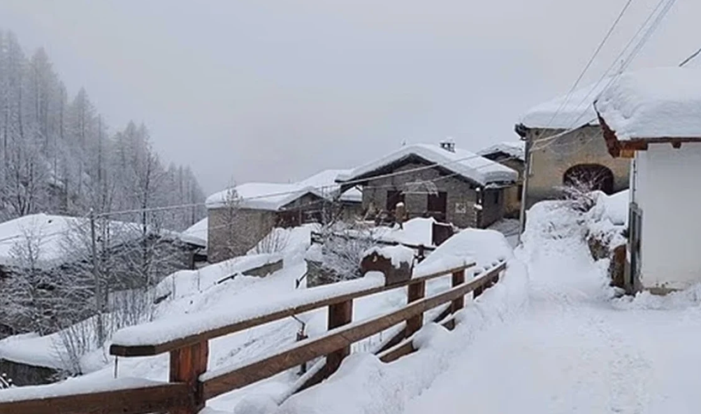 ORTEQE DHE EVAKUIME NË ALPE  Italia dhe Zvicra në gatishmëri të plotë pas reshjeve ekstreme të dëborës