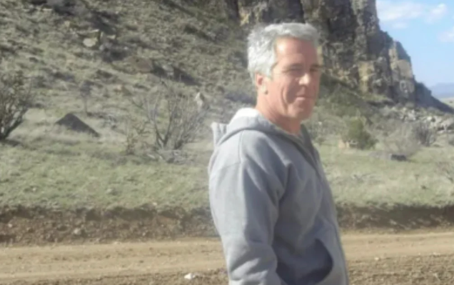 “AI SHKONTE NËPËR SHKOLLA DHE ‘PESHKONTE’ ADOLESHENTE”/ Zbulohen detaje të reja tronditëse nga Dosja Epstein