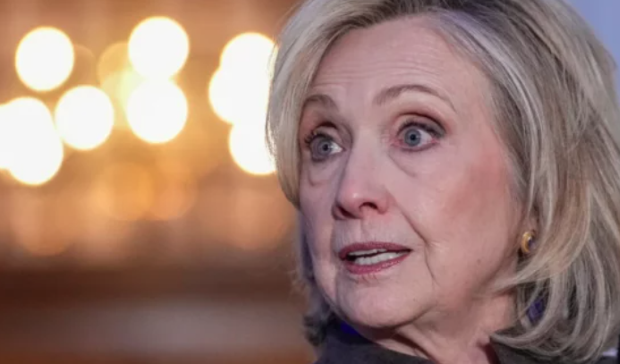 6 ORË NË PYETJE/ Hillary Clinton mohon lidhjet me Epstein: S’më kujtohet ta kem takuar. Nuk e kam vizituar kurrë në zyrë apo ishull