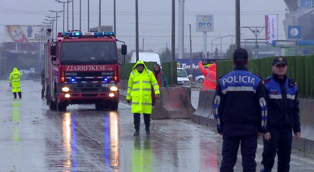 PARASHIKIMI I MOTIT/ Dita e sotme me reshje shiu në pjesën më të madhe të territorit, në disa zona shoqërohen me shtrëngata