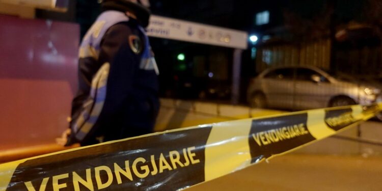 18-VJEÇARJA GJENDET E PLAGOSUR ME ARMË ZJARRI/ Çfarë ndodhi pak pas mesnate në Sauk