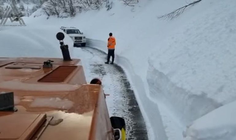 NJOFTIM I RËNDËSISHËM/ ARRSH: Rrezikshmëri e lartë nga ortekët, shmangni lëvizjet në aksin Qafë Thore-Theth