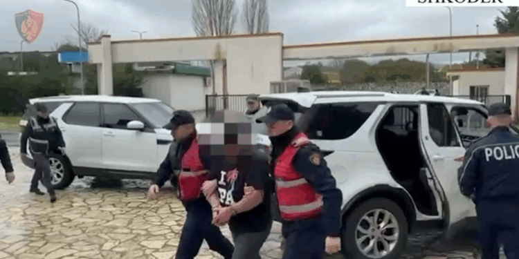 EMRI/ Në kërkim për kultivim të lëndëve narkotike, arrestohet 44-vjeçari në Shkodër
