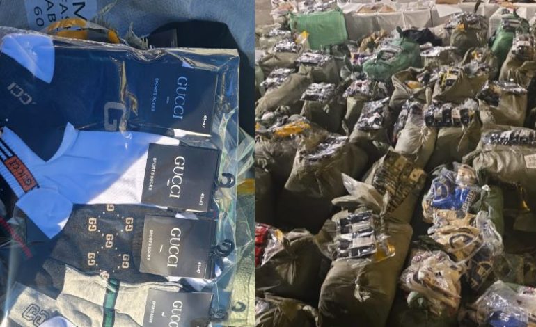 NGA ADIDAS TE GUCI/ Kapen mbi 103 mijë veshje të falsifikuara në Durrës