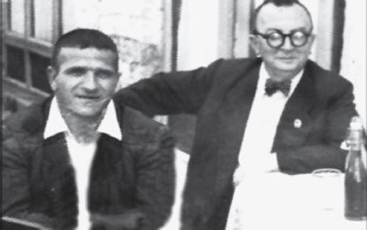 DOSSIER/ “Kur një e moshuar nga Dropulli i kërkoi Alizotit që t’i jepte një gjë për ta varur në mur…” Historia e panjohur me librarin e famshëm të Gjirokastrës