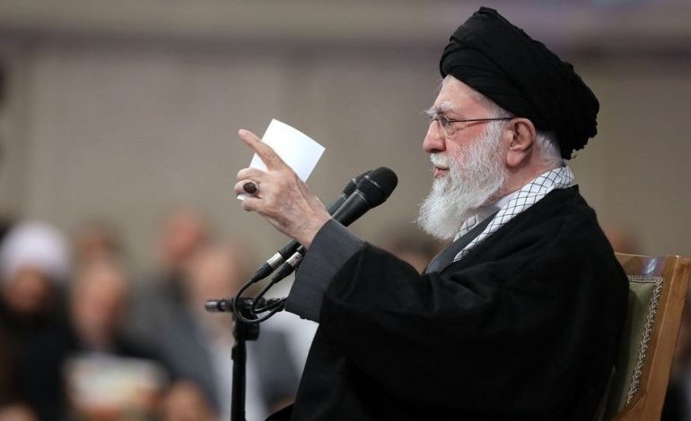 IZRAELI DHE SHBA SULM TË KORDINUAR NË IRAN/ Reuters: Khamenei iku nga Teherani
