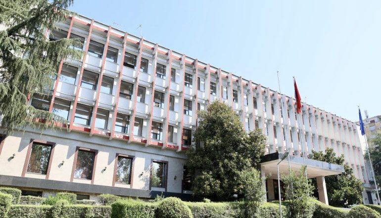 SULMET KUNDËR IRANIT/ Ministria e Jashtme thirrje shtetasve shqiptarë në Izrael: Respektoni udhëzimet e autoriteteve