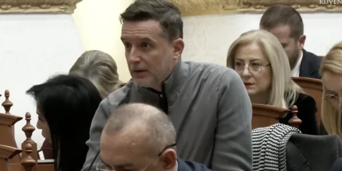 “PREJ 4 MUAJSH QENDRA SHËNDETËSORE NË NJËSINË 5 NUK FUNKSIONON”/ Braçe në Kuvend: Kam kërkuar pyetje-përgjigje me ministren e Shëndetësisë