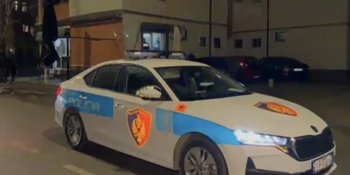 “PLAS” KEQ SHERRI NË NJË LOKAL NË KORÇË/ I mituri plagos me thikë 34-vjeçarin