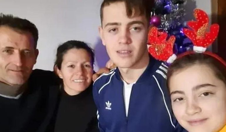 PUBLIKOHET FOTO/ Kjo është familja shqiptare që humbi jetën në Itali
