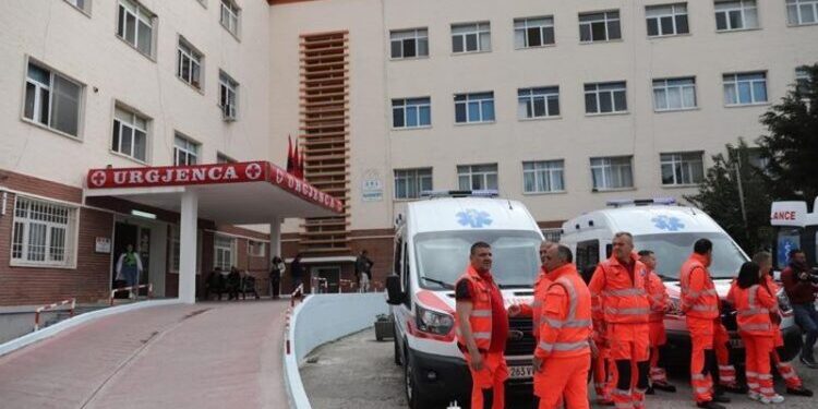 DETAJE NGA VDEKJA E 4-VJEÇARIT NË VLORË/ Dyshohet se i bëri reaksion mjalti