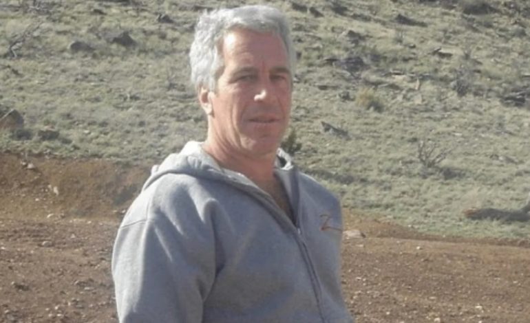 MISTERI I ORËVE TË FUNDIT TË EPSTEIN/ Dokument i ri ngre pikëpyetje për kohën e vdekjes së tij