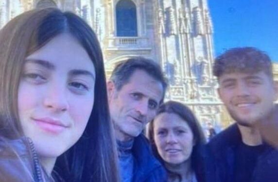 TRAGJEDIA NË ITALI/ U asfiksuan nga monoksidi i karbonit, mbërrijnë në atdhe trupat e pajetë të familjes Kola
