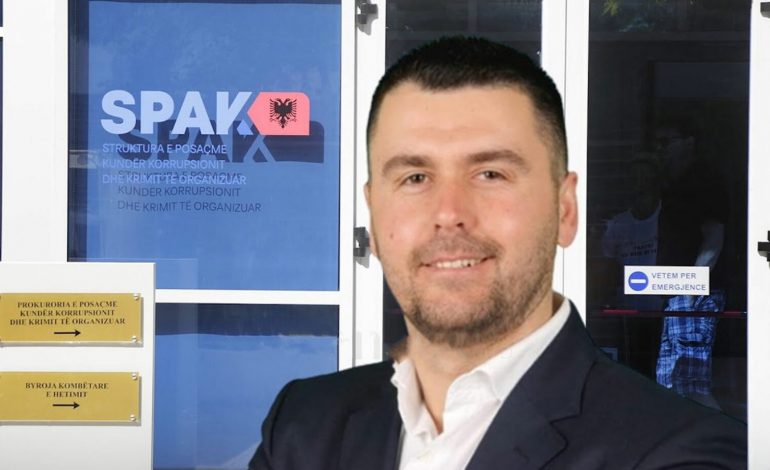 U DËNUA ME NJË VIT BURG/ Pritet arrestimi i kryebashkiakut socialist, Edison Memolla! Rrogozhina pa kryetar! Çfarë pritet të ndodhë