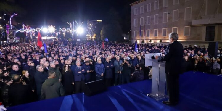 SOT PROTESTA E PD/ Mbi 1500 efektivë në gatishmëri, nga ora 13:00 nis bllokimi i qarkullimit në rrugët e Tiranës
