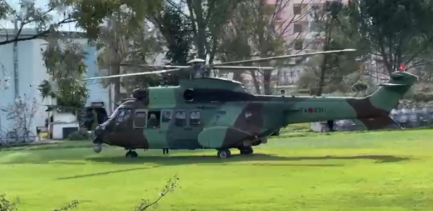 FOTOLAJM/ Pasi vizitoi Korçën, Rama mbërrin me helikopter në Vlorë