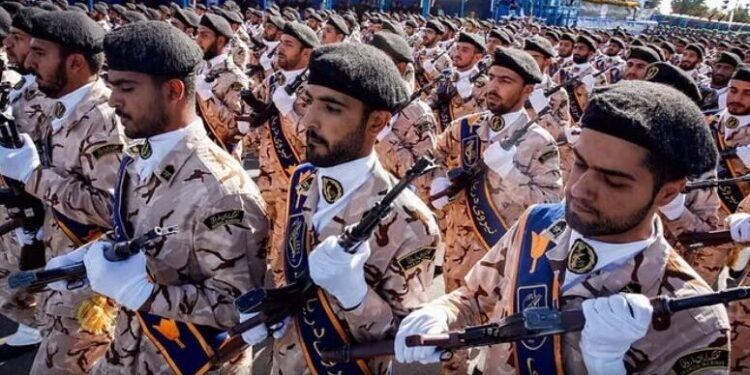 PËRSHKALLËZOHET SITUATA/ Irani shpall ushtritë e vendeve të BE “grupe terroriste”
