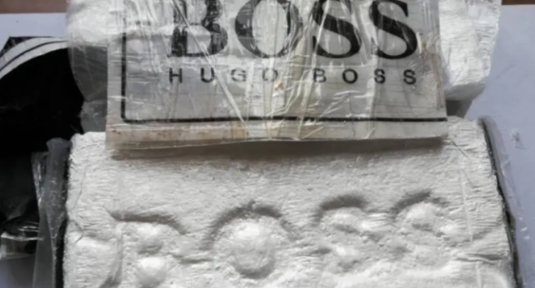 “KOKAINË E MBËSHTJELLË ME HUGO BOSS”/ Arrestohet tuniziani, “ushtar” i shqiptarëve që drejtonin trafikun e drogës
