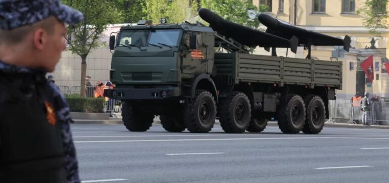 “FURNIZUESI I PAISJEVE USHTARAKE PËR MOSKËN”/ Analiza e REL: Sa është i rëndësishëm Irani për luftën e Rusisë në Ukrainë?