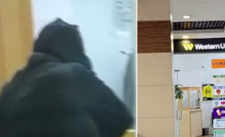 GRABITJA TE “5 MAJI”/ Momenti kur autori grabit pikën e këmbimit valutor! Ja shuma e parave që arriti të marrë