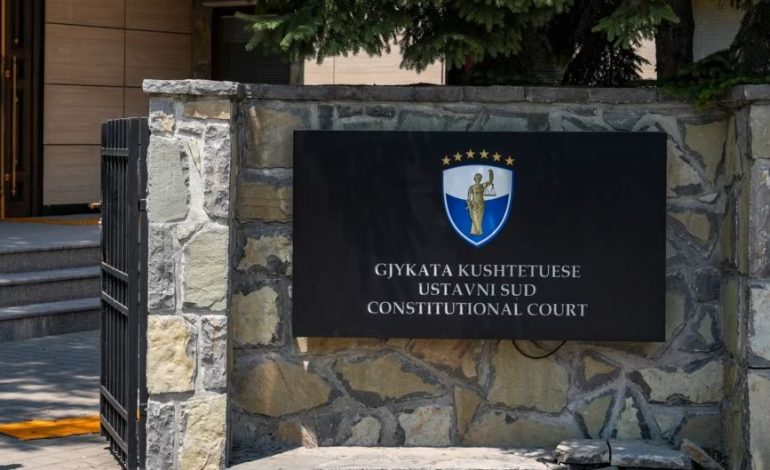 KOSOVË/ Gjykata Kushtetuese: Dekreti i Osmanit s’ka efekt juridik, Kuvendi ka 34 ditë për zgjedhjen e presidentit