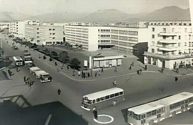 DOSSIER/ Historia e panjohur e lagjes së famshme në Tiranë: Nga mësuesit, mjekët, berberët, shoferët, sportistët dhe fatorinët e autobuzëve, te artistët e drejtorët e ndërmarrjeve të ’21 Dhjetorit’